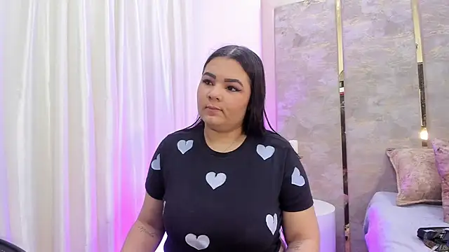 Snapshot of KatyaPittman chatting on 11/06/25, 11:55 KatyaPittman online show from 11/06/25, 11:55