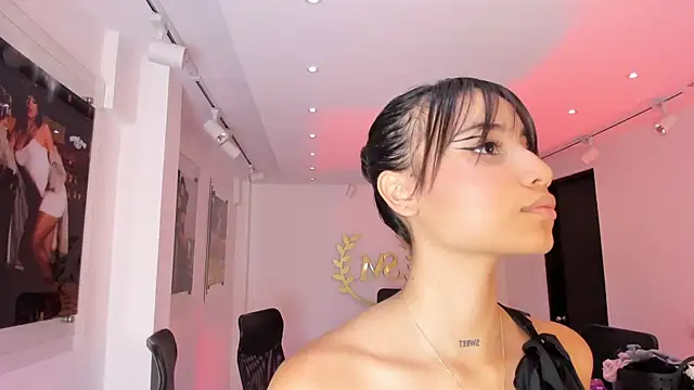 NairobiLee online show from 10/23/25, 10:14