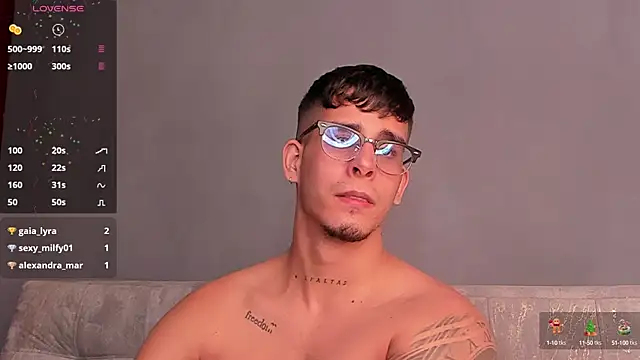 Snapshot of iamcamiloo_ chatting on 12/27/24, 04:47 iamcamiloo online show from 12/27/24, 04:47