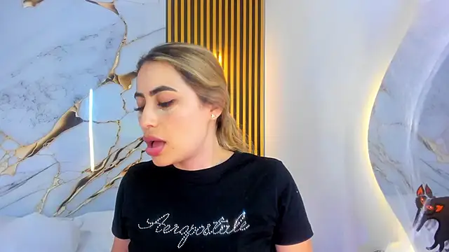 samanthasweeth online show from 10/18/25, 09:04