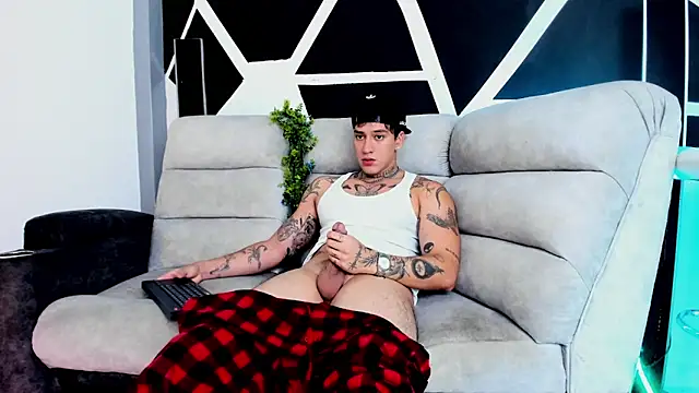 JUSTIN FULLER1 online show from 10/09/25, 09:24