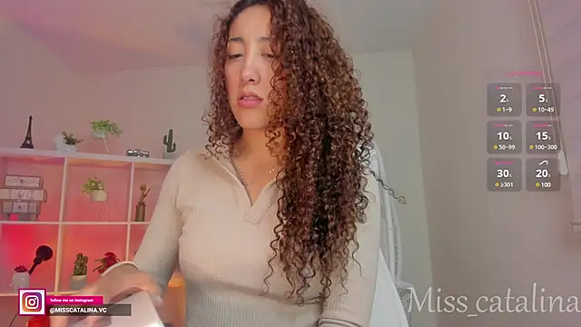 Snapshot of miss_catalinaa chatting on 01/20/25, 11:35 miss catalinaa online show from 01/20/25, 11:35
