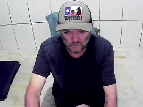 Snapshot of pierdona chatting on 12/15/24, 12:06 pierdona online show from 12/15/24, 12:06