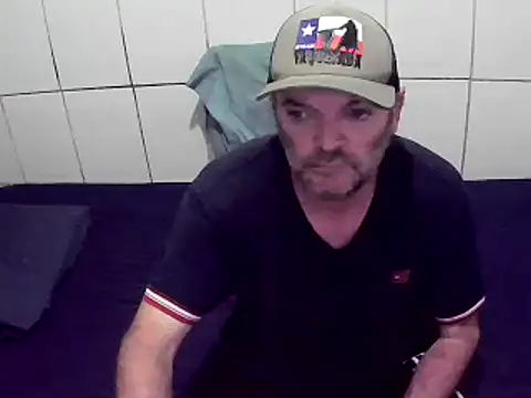 Snapshot of pierdona chatting on 12/22/24, 03:22 pierdona online show from 12/22/24, 03:22