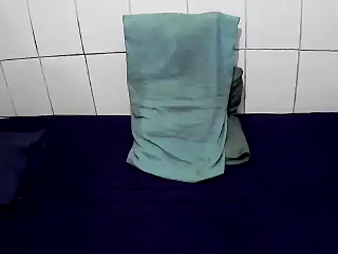 Snapshot of pierdona chatting on 12/24/24, 12:00 pierdona online show from 12/24/24, 12:00