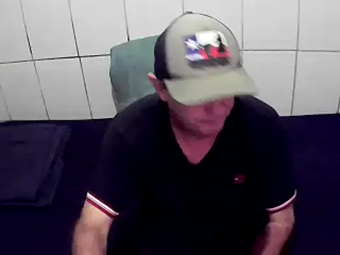 Snapshot of pierdona chatting on 01/25/25, 07:18 pierdona online show from 01/25/25, 07:18