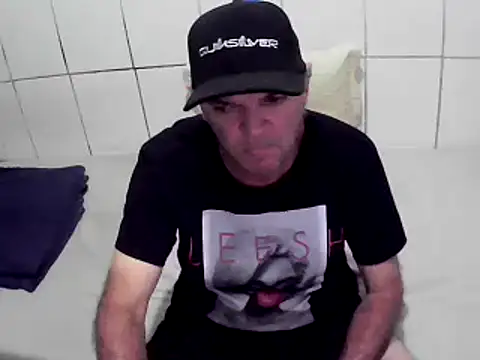 Snapshot of pierdona chatting on 03/01/25, 07:59 pierdona online show from 03/01/25, 07:59