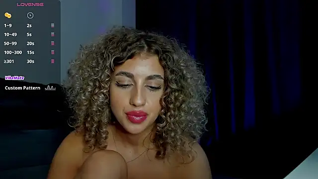 Snapshot of CurlyAnt0 chatting on 02/06/25, 10:21 CurlyAnt0 online show from 02/06/25, 10:21
