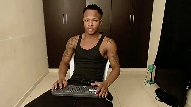 Snapshot of Alid_17 chatting on 10/08/25, 06:00 Alid 17 online show from 10/08/25, 06:00