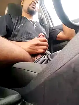 Snapshot of Blacklicious777 chatting on 01/03/25, 08:32 Blacklicious777 online show from 01/03/25, 08:32