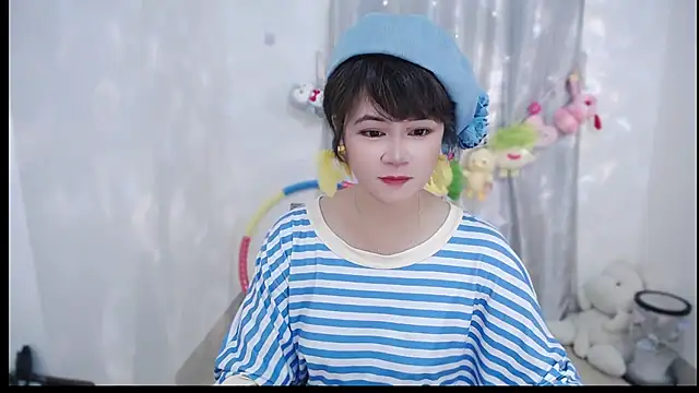 Snapshot of Fan_ting chatting on 10/07/25, 03:04 Fan ting online show from 10/07/25, 03:04