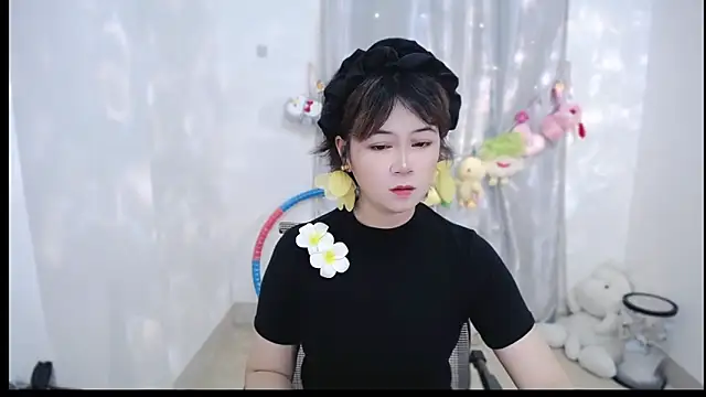 Snapshot of Fan_ting chatting on 10/10/25, 03:05 Fan ting online show from 10/10/25, 03:05