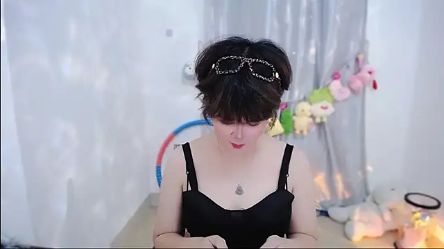 Snapshot of Fan_ting chatting on 10/22/25, 02:45 Fan ting online show from 10/22/25, 02:45