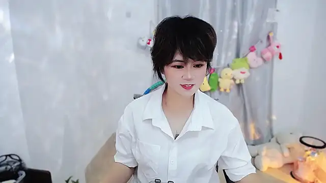 Snapshot of Fan_ting chatting on 11/17/25, 03:01 Fan ting online show from 11/17/25, 03:01