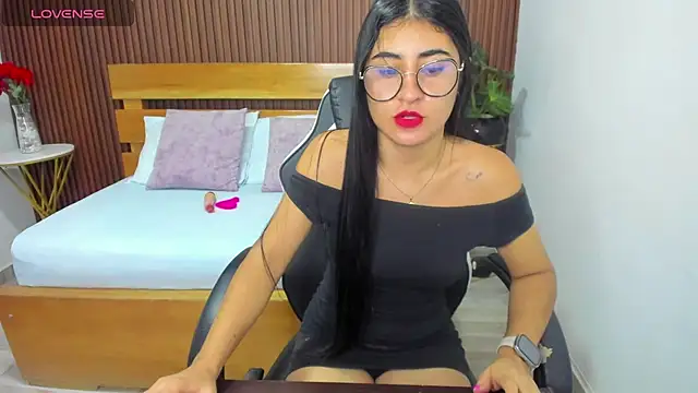 evelin leroy online show from 03/13/25, 12:02