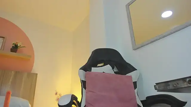 evelin leroy online show from 09/10/25, 12:05