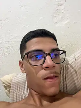 Snapshot of Naka300 chatting on 02/11/25, 02:46 Naka300 online show from 02/11/25, 02:46