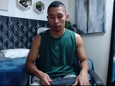 richar voller online show from 11/11/25, 11:32