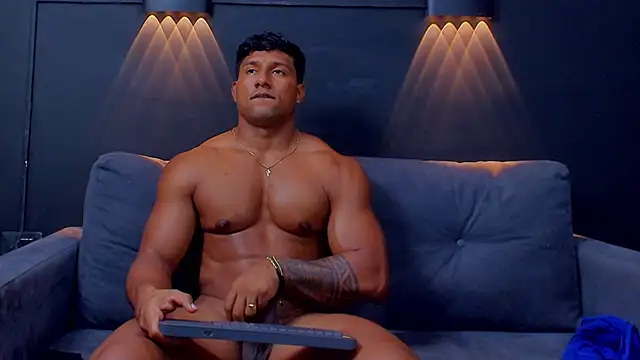 Snapshot of CallumMuscle chatting on 02/06/25, 07:02 CallumMuscle online show from 02/06/25, 07:02