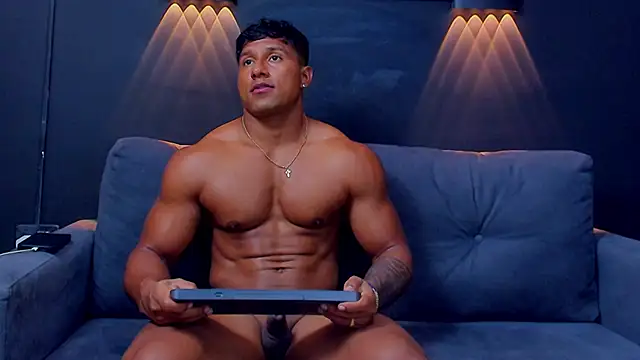 Snapshot of CallumMuscle chatting on 03/02/25, 06:59 CallumMuscle online show from 03/02/25, 06:59
