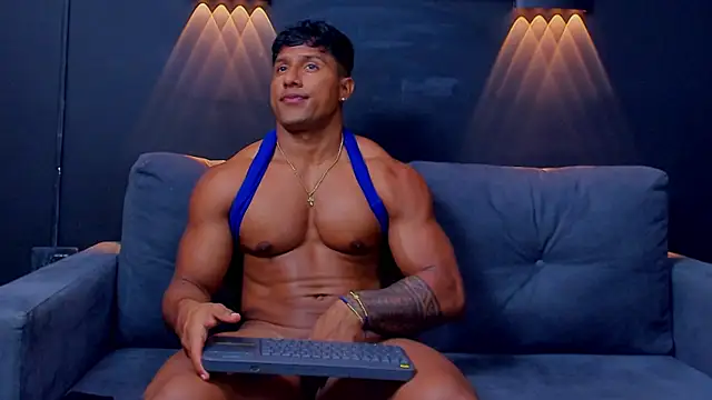 Snapshot of CallumMuscle chatting on 03/02/25, 10:03 CallumMuscle online show from 03/02/25, 10:03