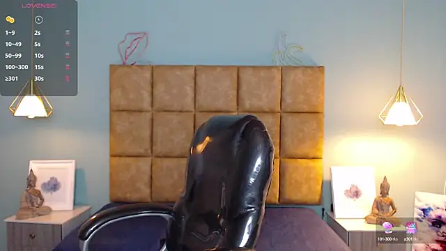 Snapshot of AlejooTwink chatting on 12/22/24, 01:55 AlejooTwink online show from 12/22/24, 01:55