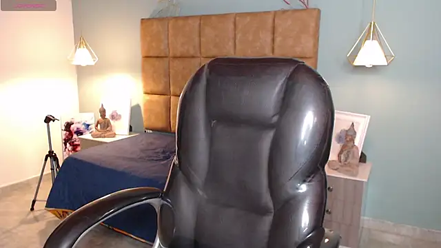 Snapshot of AlejooTwink chatting on 02/09/25, 04:18 AlejooTwink online show from 02/09/25, 04:18