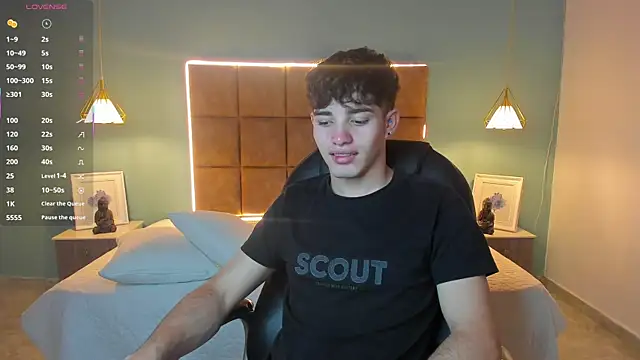 AlejooTwink online show from 10/17/25, 12:47