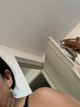 Snapshot of siri_duque chatting on 11/12/25, 06:08 siri duque online show from 11/12/25, 06:08