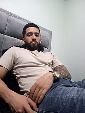 maxXximo777 online show from 12/19/24, 02:12