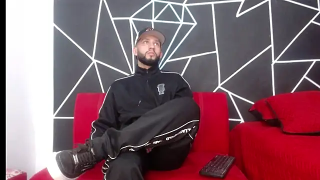 maxXximo777 online show from 12/28/24, 02:11