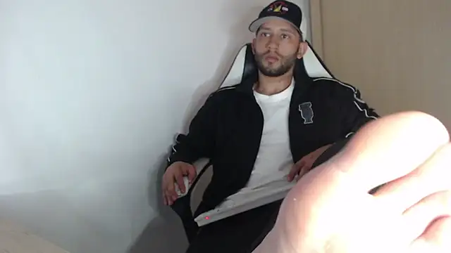 maxXximo777 online show from 02/07/25, 02:40