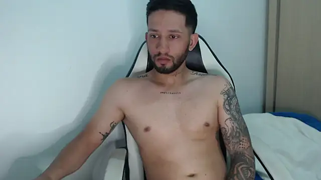 maxXximo777 online show from 02/26/25, 05:50