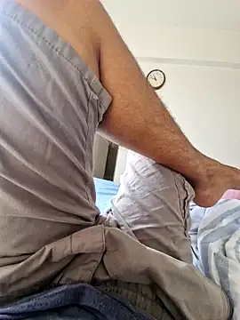 vivanpraj999 online show from 11/19/25, 04:45