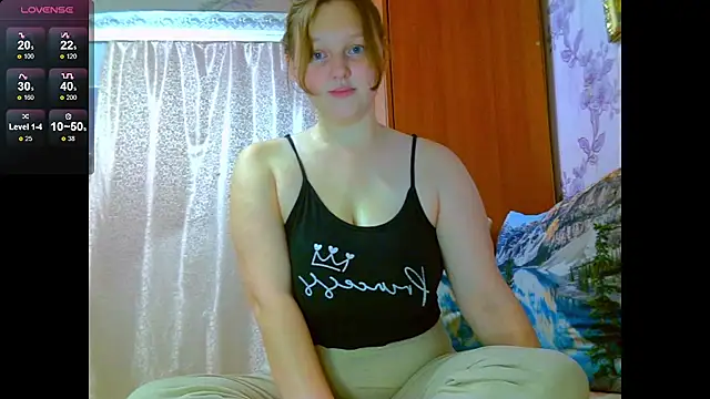 Snapshot of Aria__Dark chatting on 10/15/25, 08:20 Aria Dark online show from 10/15/25, 08:20