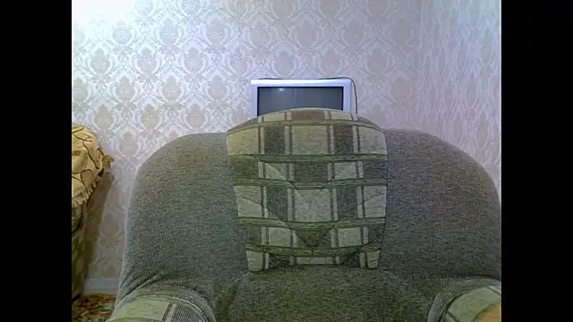 Snapshot of Aria__Dark chatting on 11/13/25, 10:08 Aria Dark online show from 11/13/25, 10:08