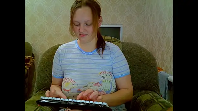 Snapshot of Aria__Dark chatting on 11/16/25, 09:42 Aria Dark online show from 11/16/25, 09:42