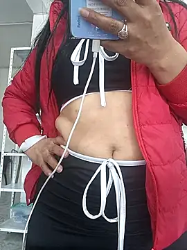 Megan jennerr online show from 11/03/25, 02:18