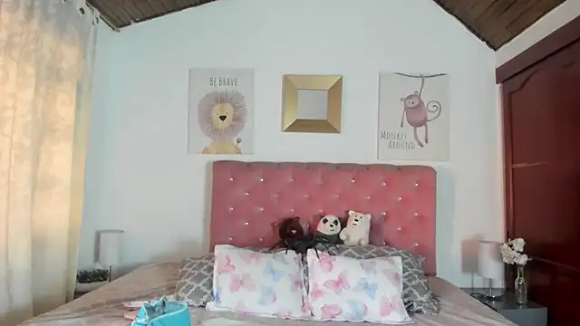 CelessteRedds online show from 10/09/25, 11:30