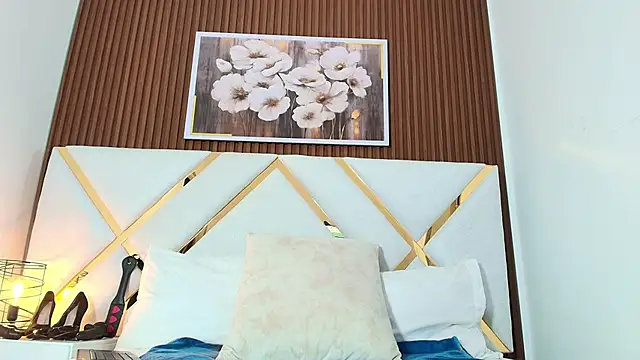 Slut Milf  online show from 10/29/25, 07:48