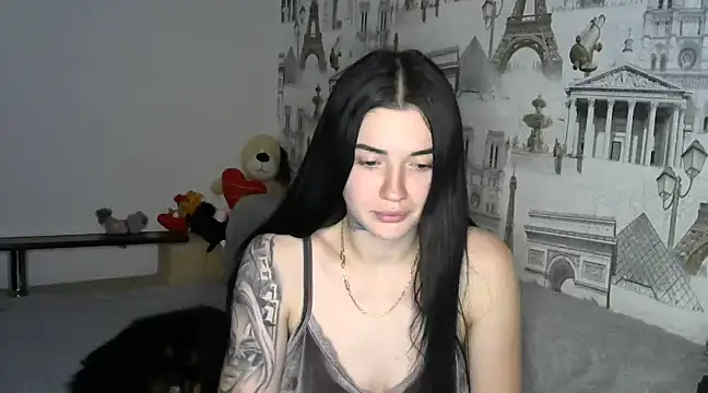 Liana diva online show from 12/18/24, 11:08