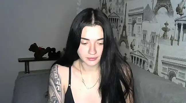 Liana diva online show from 01/04/25, 10:24