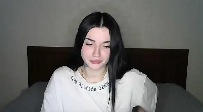 Liana diva online show from 02/02/25, 10:49