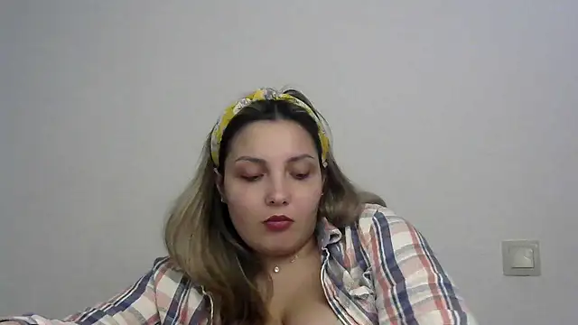 Snapshot of Iskor_ka chatting on 01/11/25, 06:01 Iskor ka online show from 01/11/25, 06:01