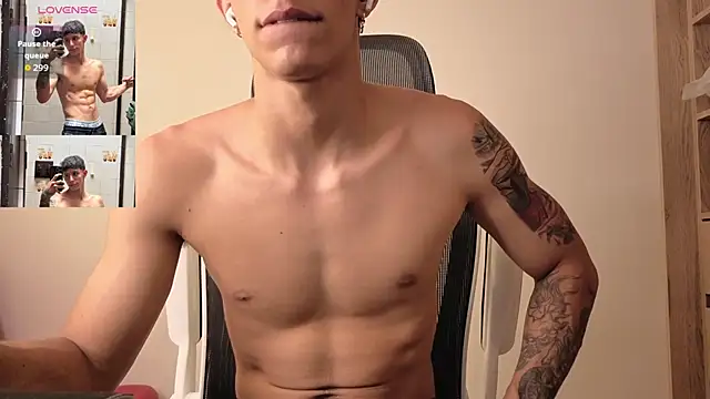 Snapshot of Cristopher23_ chatting on 09/30/25, 04:12 Cristopher23 online show from 09/30/25, 04:12