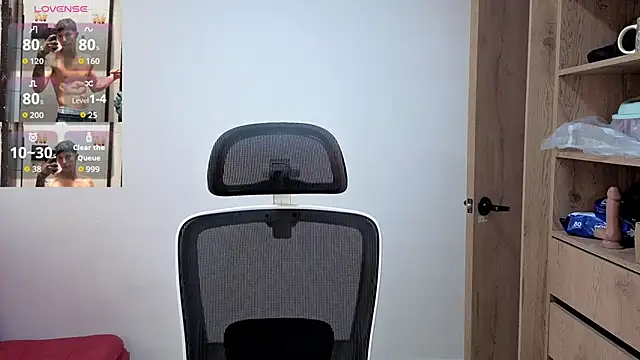 Snapshot of Cristopher23_ chatting on 10/11/25, 01:53 Cristopher23 online show from 10/11/25, 01:53