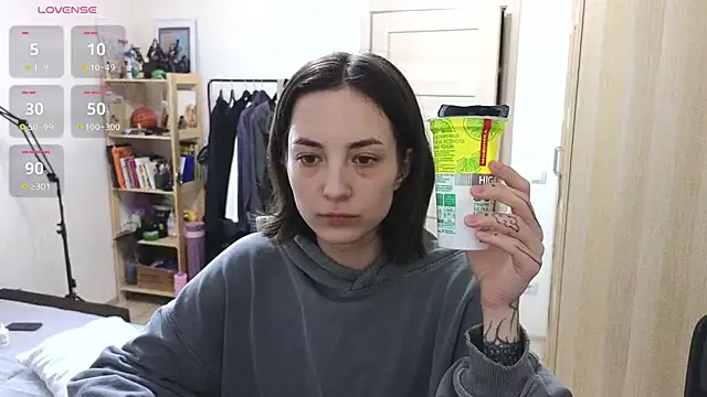 Space X Roxy  online show from 11/01/25, 06:21