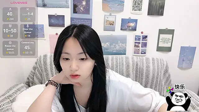 Snapshot of LiLiYbaby chatting on 11/13/25, 06:23 LiLiYbaby online show from 11/13/25, 06:23