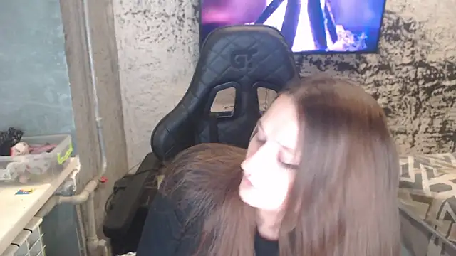 PamelaYoun online show from 10/24/25, 10:06