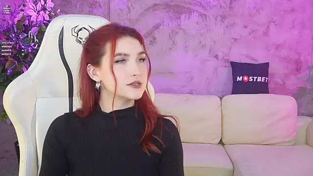 Snapshot of Magnetic_Mia_ chatting on 01/09/25, 11:56 Magnetic Mia online show from 01/09/25, 11:56